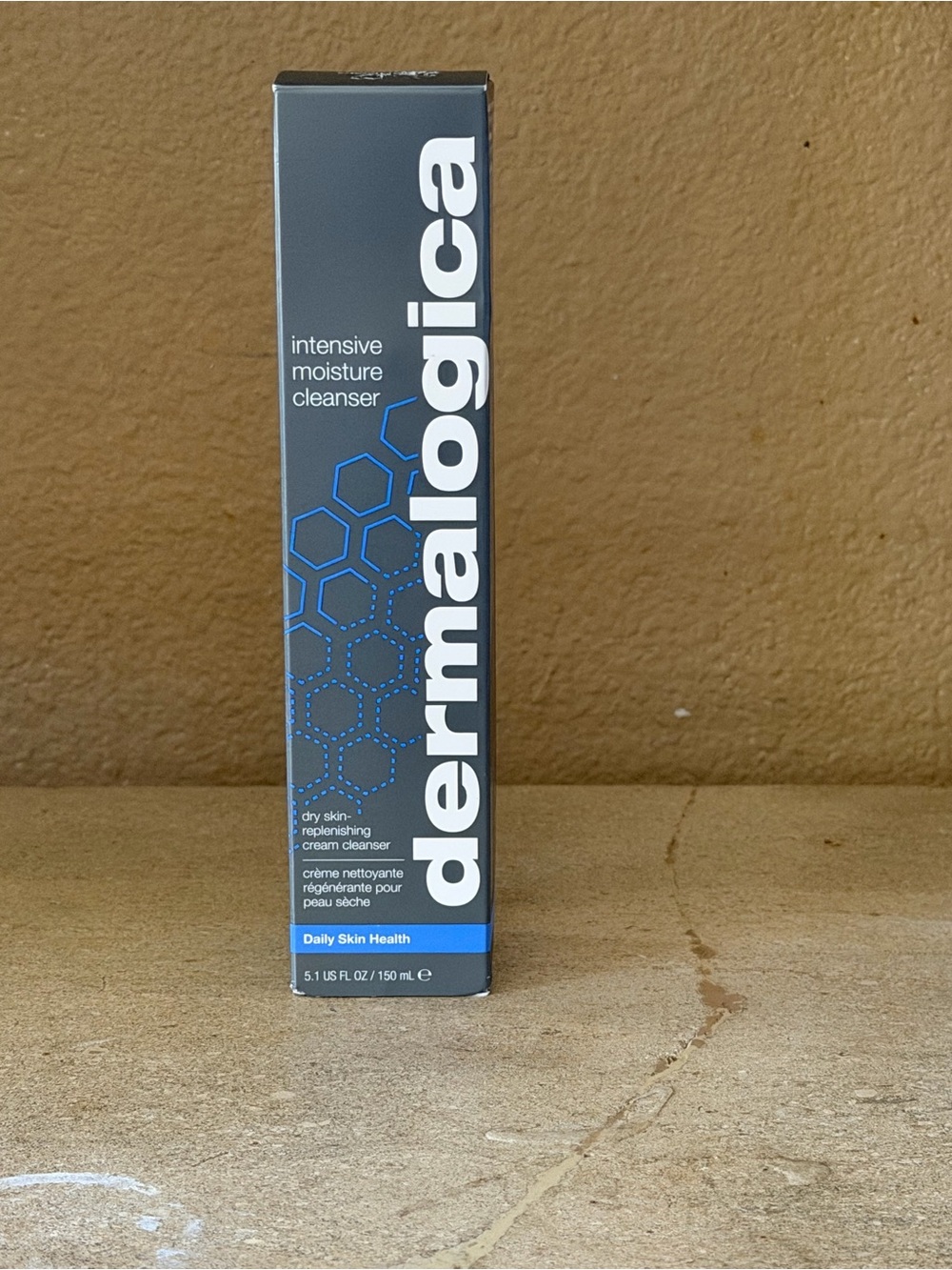dermalogica Intensive Moisture Cleanser - Dark Gray & Blue Packaging